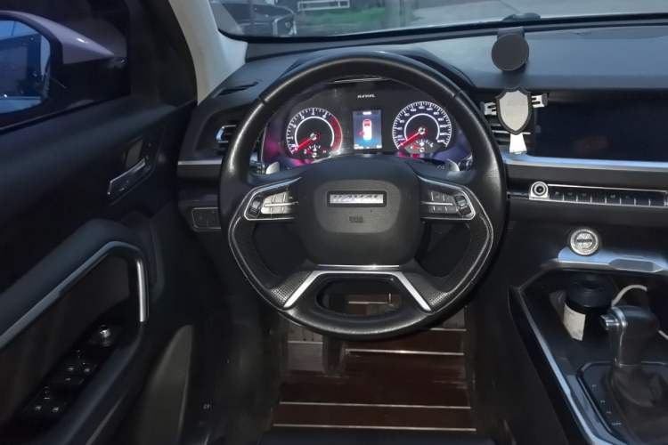 Used Haval H6 2017 Blue Label 1.5T Automatic Two-Wheel Drive ZhiShang Model Steering Wheel