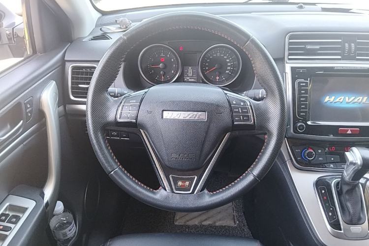 Used Haval H6 2017 Restyled Red-Label Sport Version 1.5T Automatic Two-Wheel Drive Luxury Trim Steering Wheel