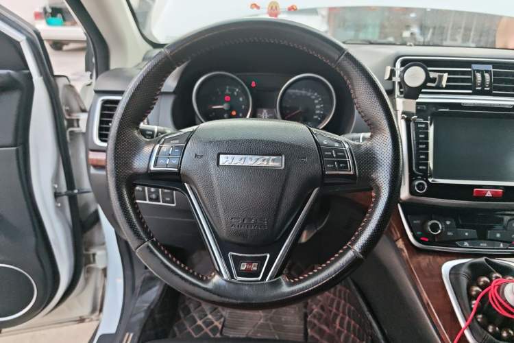 Used Haval H6 2017 Red-Label Sport Edition 1.5T Manual Two-Wheel Drive Elite Model Steering Wheel