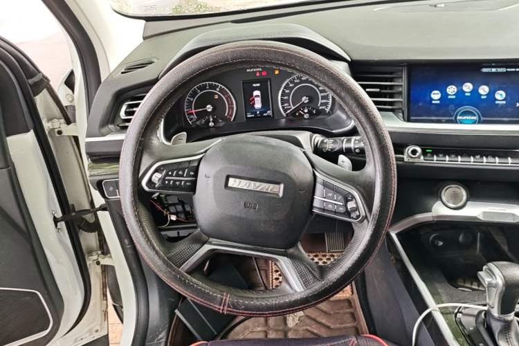 Used Haval H6 2017 Blue Label 1.5T Automatic Two-Wheel Drive ZhiShang Model Steering Wheel