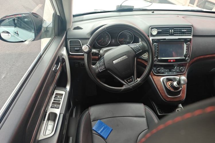 Used Haval H6 2017 Red-Label Sport Edition 1.5T Manual Two-Wheel Drive Elite Model Steering Wheel