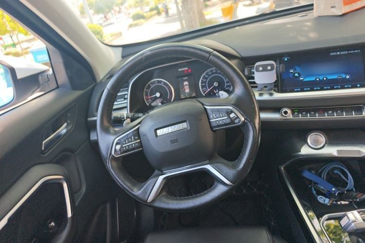 Used Haval H6 2017 Red Label 2.0T Automatic Two-Wheel Drive ZhiShang Model Steering Wheel