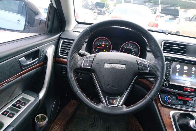 Used Haval H6 2017 Red-Label Sport Edition 1.5T Manual 4x4 Elite Model Steering Wheel
