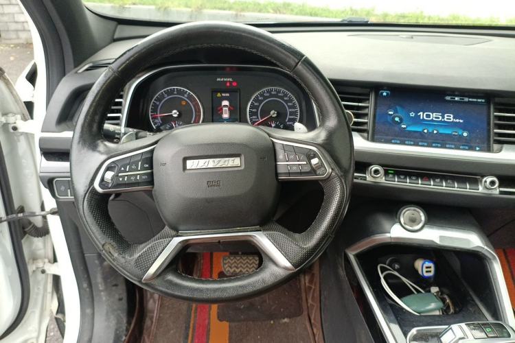 Used Haval H6 2017 Red Label 2.0T Automatic Two-Wheel Drive ZhiShang Model Steering Wheel