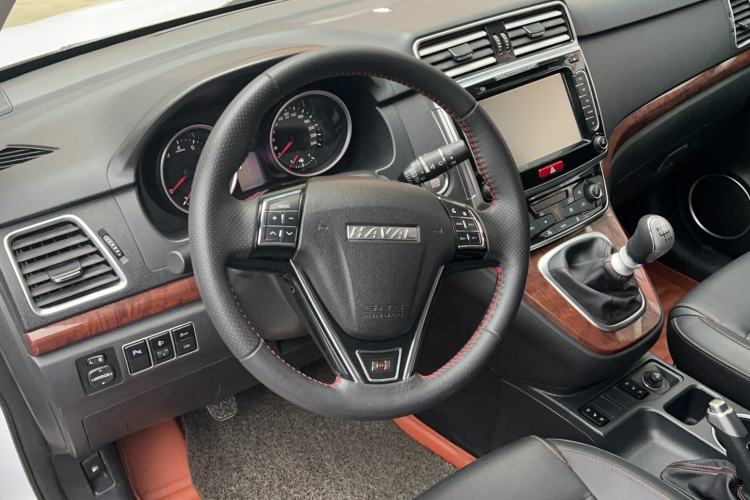 Used Haval H6 2017 Red-Label Sport Edition 1.5T Manual Two-Wheel Drive Elite Model Steering Wheel