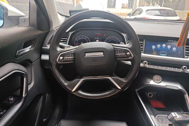 Used Haval H6 2017 Red Label 2.0T Automatic Two-Wheel Drive ZhiShang Model Steering Wheel