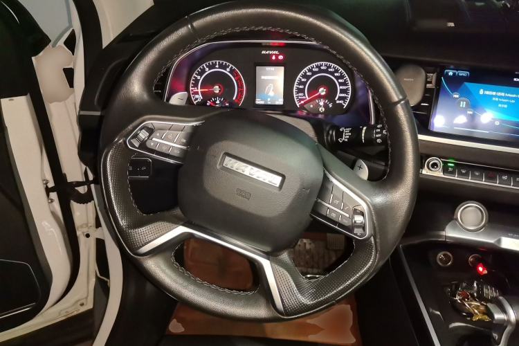 Used Haval H6 2017 Blue Label 1.5T Automatic Two-Wheel Drive ZhiShang Model Steering Wheel