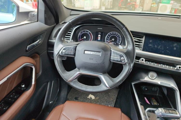 Used Haval H6 2017 Red Label 2.0T Automatic Two-Wheel Drive ZhiShang Model Steering Wheel
