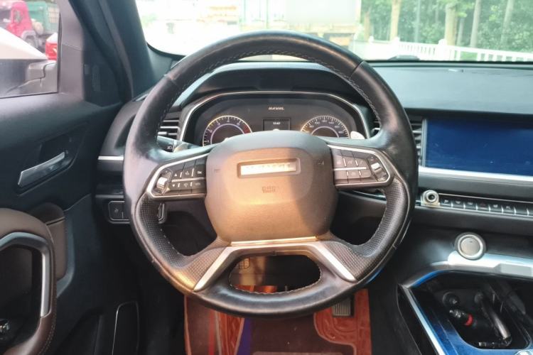 Used Haval H6 2017 Red Label 2.0T Automatic Two-Wheel Drive ZhiShang Model Steering Wheel