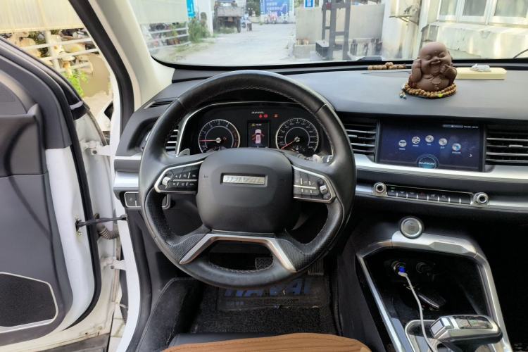 Used Haval H6 2017 Red Label 2.0T Automatic Two-Wheel Drive ZhiShang Model Steering Wheel