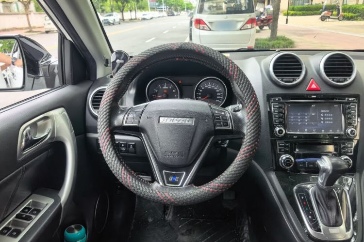 Used Haval H6 2017 Classic Edition 1.5T Automatic Two-Wheel Drive Elite Model Steering Wheel