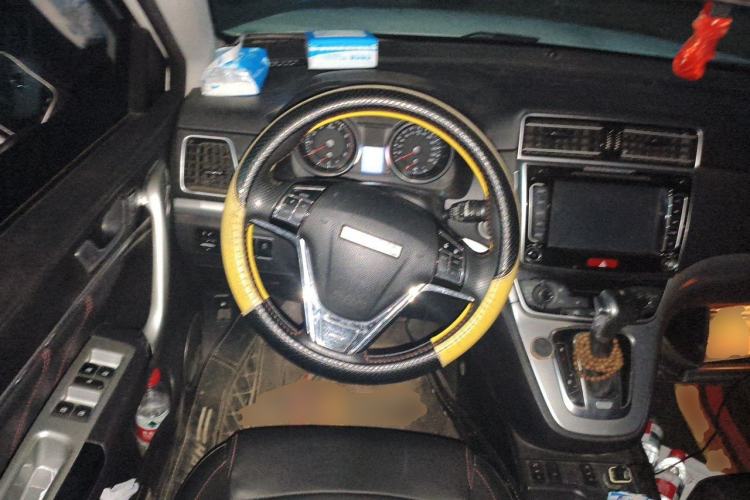 Used Haval H6 2017 Red-Label Sport Edition 1.5T Automatic Two-Wheel Drive Luxury Model Steering Wheel
