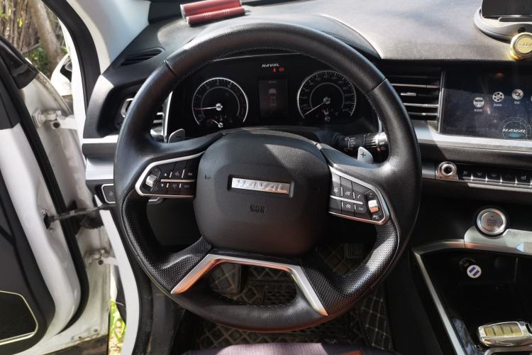Used Haval H6 2017 Red Label 2.0T Automatic Two-Wheel Drive ZhiShang Model Steering Wheel