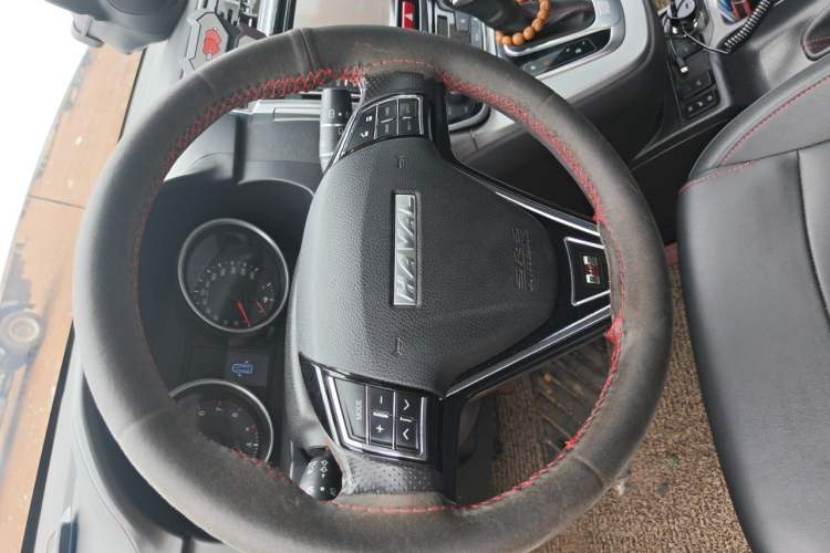 Used Haval H6 2017 Red-Label Sport Edition 1.5T Automatic Two-Wheel Drive Luxury Model Steering Wheel