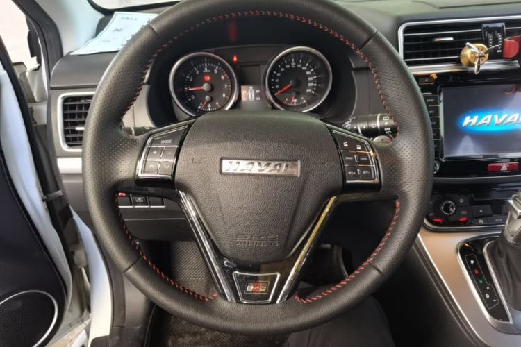 Used Haval H6 2017 Red-Label Sport Edition 1.5T Automatic Two-Wheel Drive Luxury Model Steering Wheel