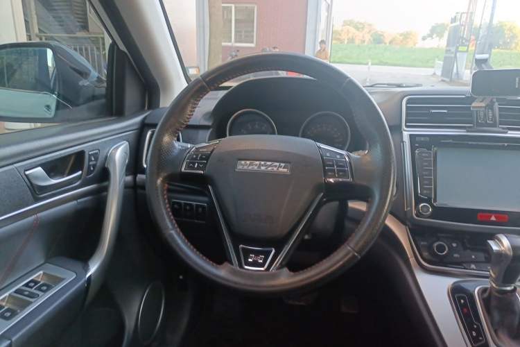 Used Haval H6 2017 Red-Label Sport Edition 1.5T Automatic Two-Wheel Drive Luxury Model Steering Wheel