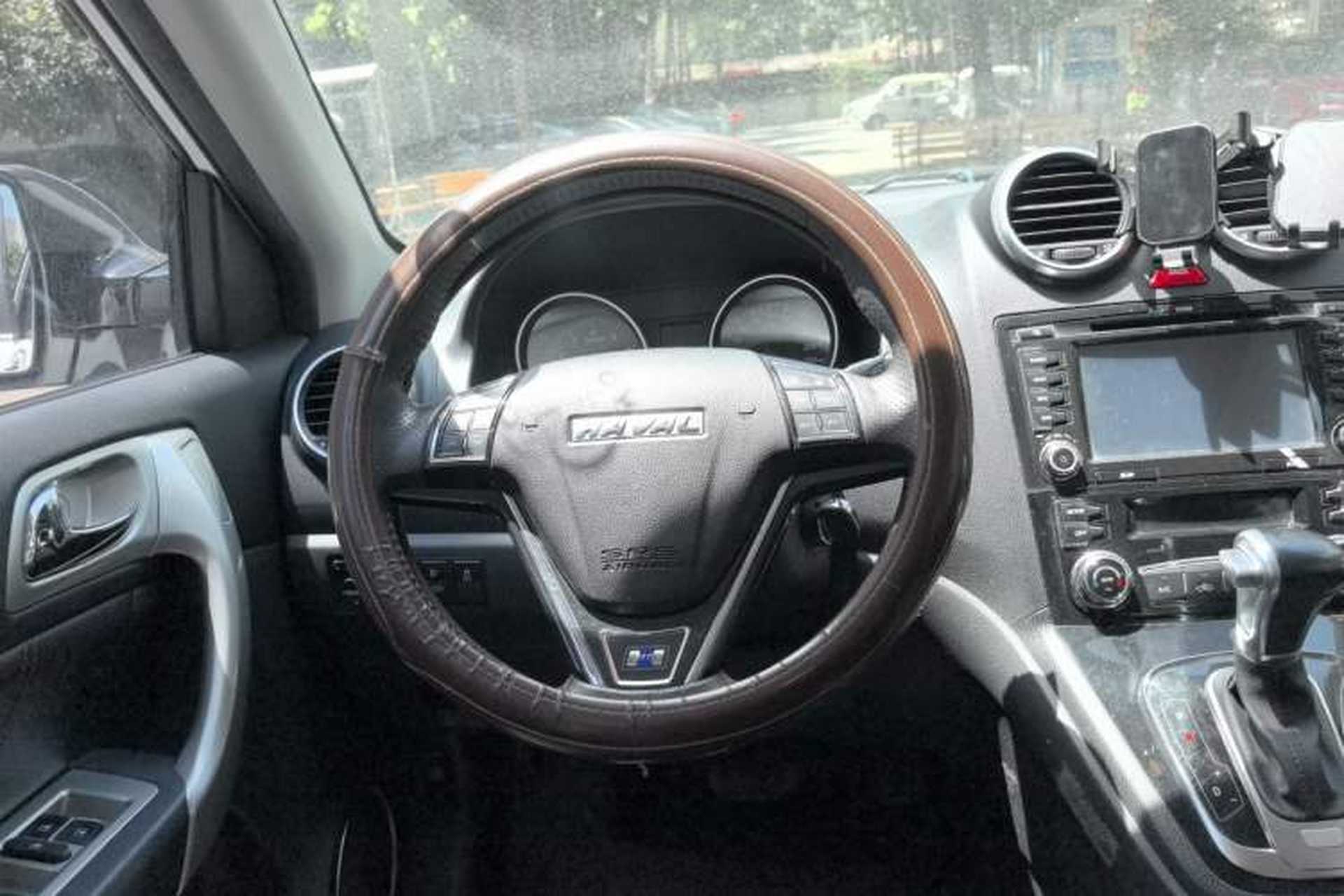 Used Haval H6 2017 Classic Edition 1.5T Automatic Two-Wheel Drive Elite Model Steering Wheel