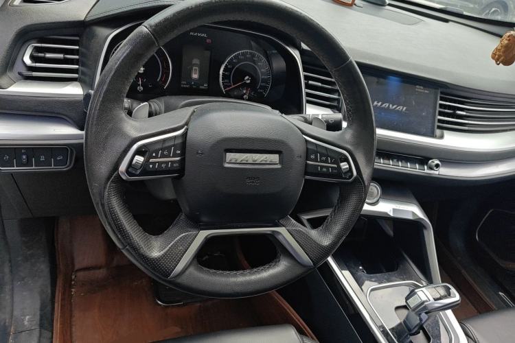 Used Haval H6 2017 Red Label 2.0T Automatic Two-Wheel Drive ZhiShang Model Steering Wheel