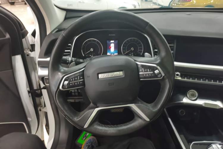 Used Haval H6 2017 Red Label 2.0T Automatic Two-Wheel Drive ZhiShang Model Steering Wheel