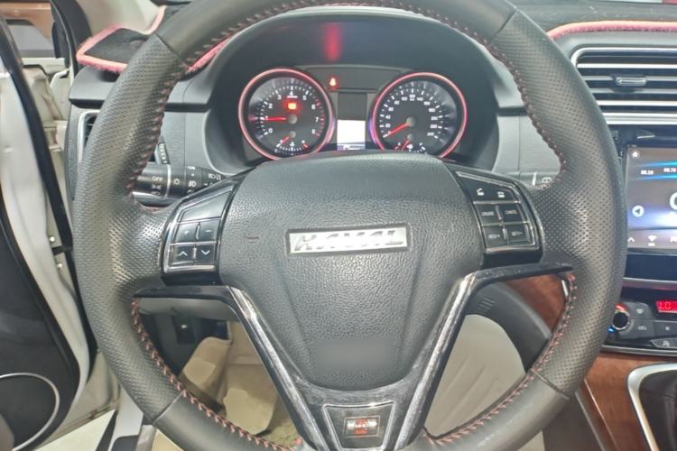Used Haval H6 2017 Red-Label Sport Edition 1.5T Manual Two-Wheel Drive Elite Model Steering Wheel