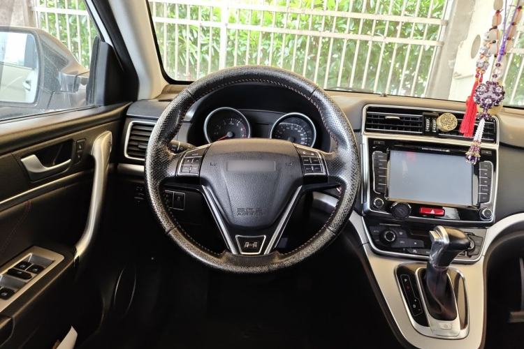 Used Haval H6 2017 Red-Label Sport Edition 1.5T Automatic Two-Wheel Drive Luxury Model Steering Wheel