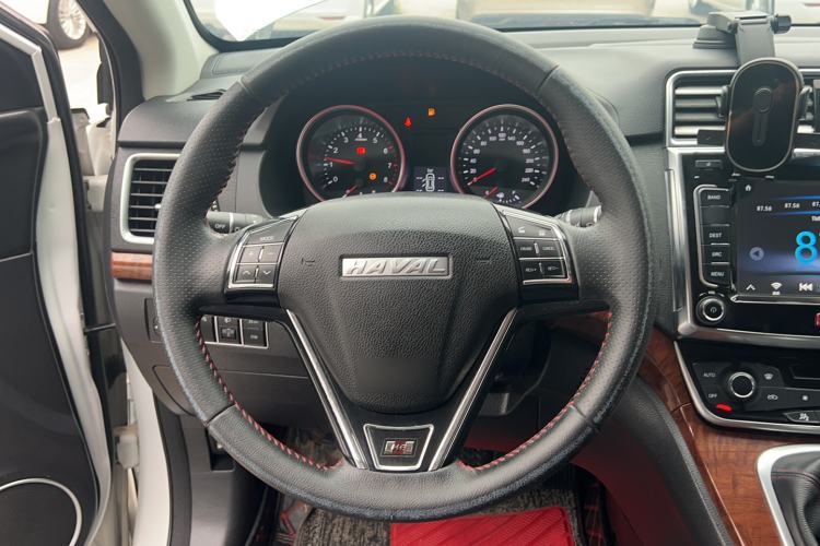 Used Haval H6 2017 Red-Label Sport Edition 1.5T Manual Two-Wheel Drive Elite Model Steering Wheel