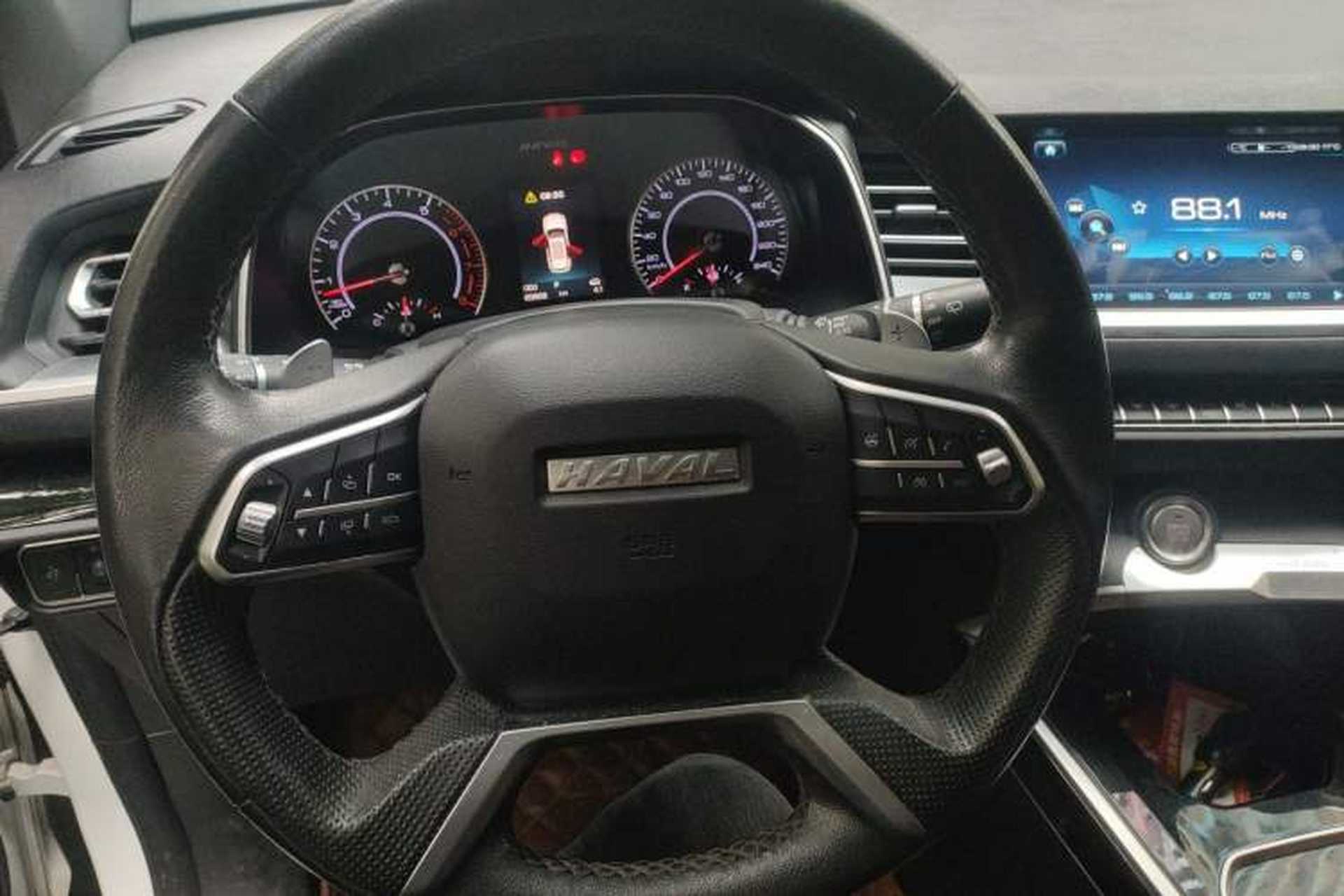 Used Haval H6 2017 Red Label 2.0T Automatic Two-Wheel Drive ZhiShang Model Steering Wheel