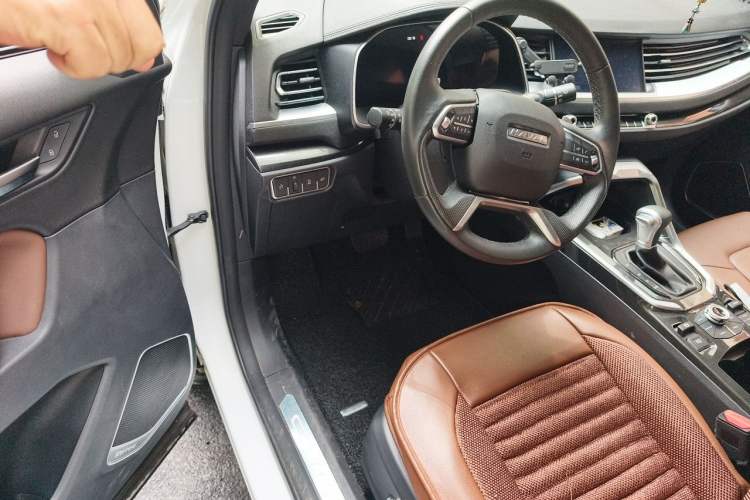 Used Haval H6 2017 Blue Label 1.5T Automatic Two-Wheel Drive Leading Plus Model Steering Wheel