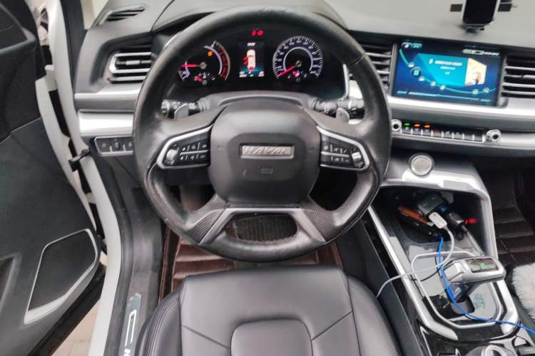 Used Haval H6 2017 Red Label 2.0T Automatic Two-Wheel Drive ZhiShang Model Steering Wheel