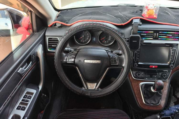 Used Haval H6 2017 Red-Label Sport Edition 1.5T Manual Two-Wheel Drive Elite Model Steering Wheel