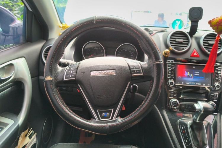 Used Haval H6 2017 Revised Blue-Label Sport Version 1.5T Automatic Two-Wheel Drive Luxury Trim Steering Wheel