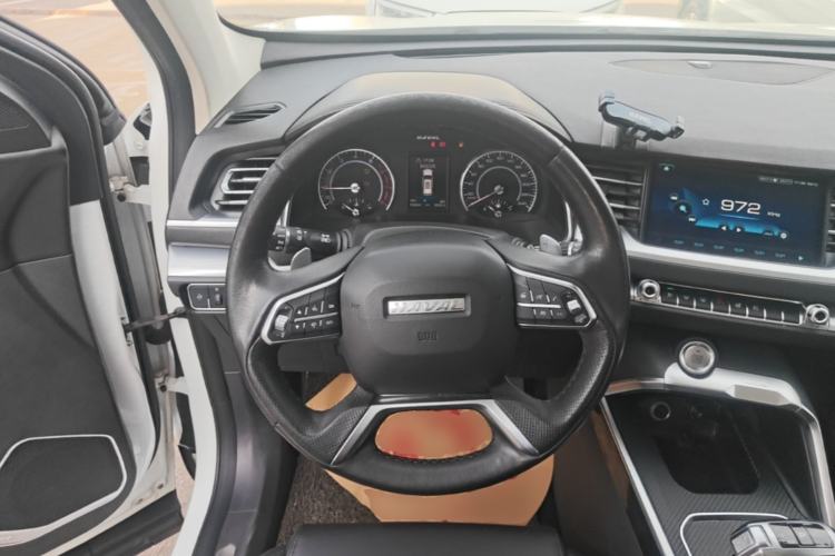 Used Haval H6 2017 Red Label 2.0T Automatic Two-Wheel Drive ZhiShang Model Steering Wheel