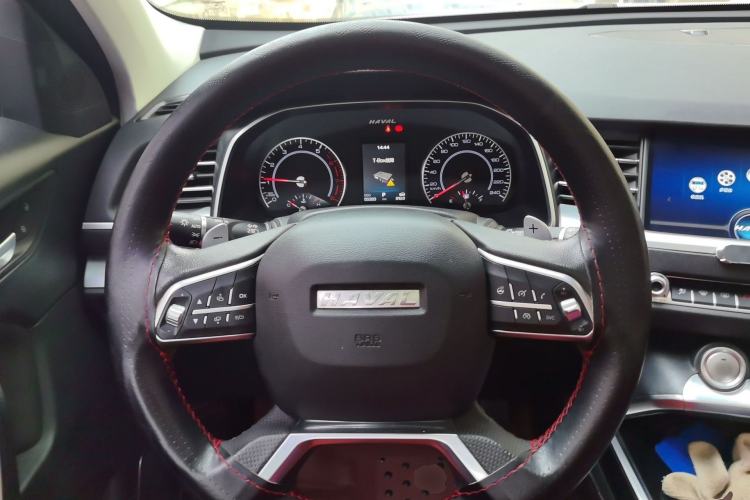 Used Haval H6 2017 Red Label 2.0T Automatic Two-Wheel Drive ZhiShang Model Steering Wheel