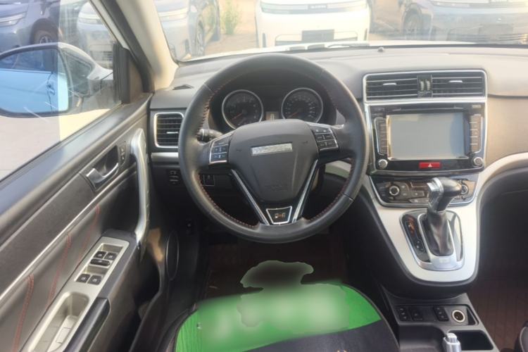 Used Haval H6 2017 Red-Label Sport Edition 1.5T Automatic Two-Wheel Drive Luxury Model Steering Wheel