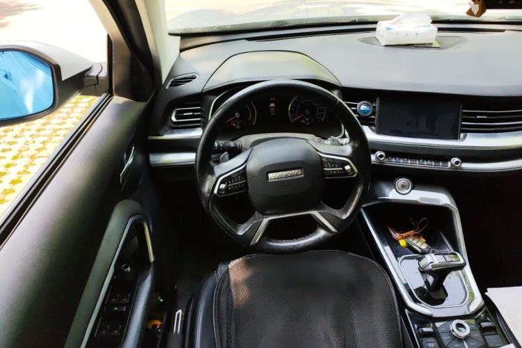 Used Haval H6 2017 Red-Label 1.3T Automatic Two-Wheel Drive ZhiShang Model Steering Wheel