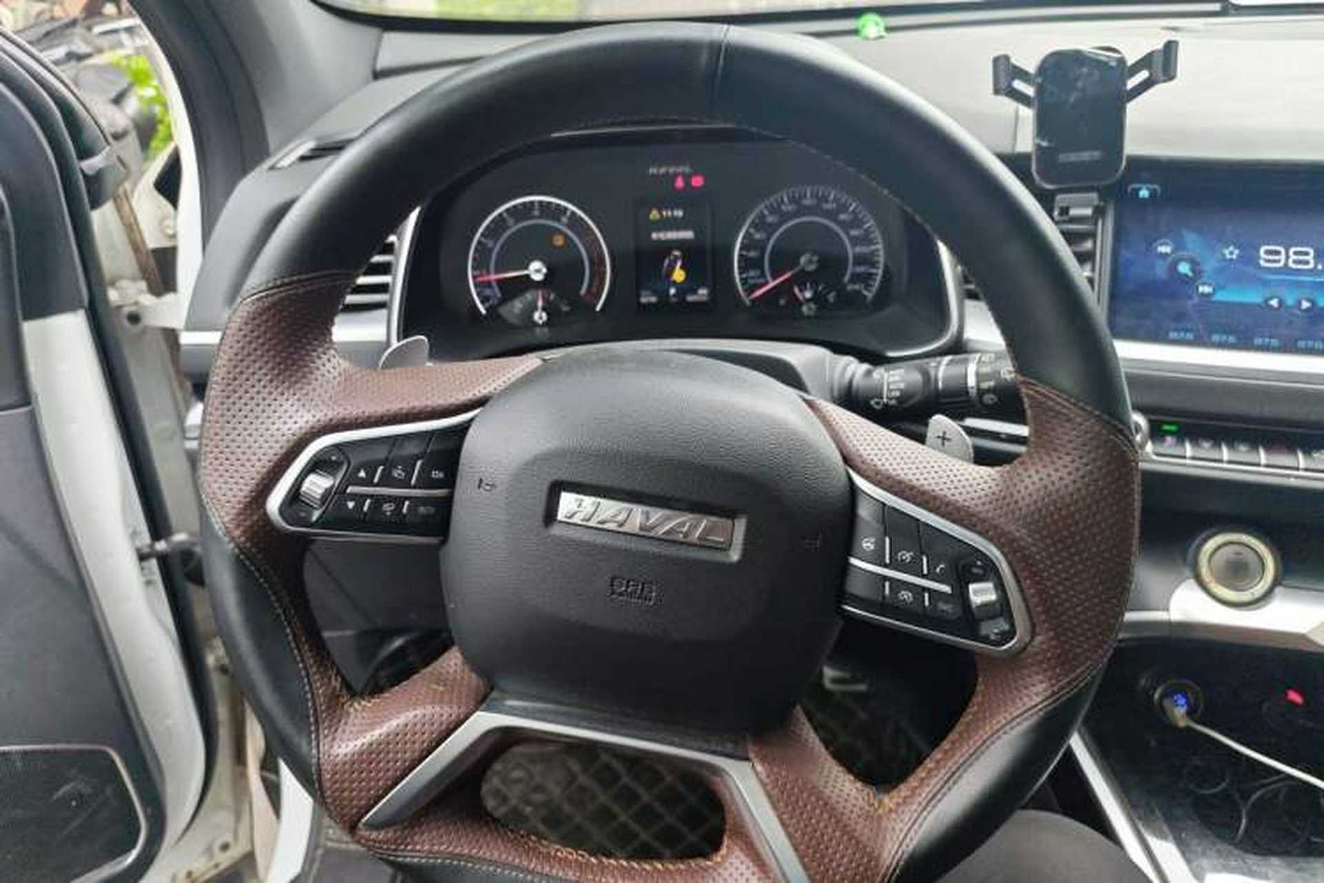 Used Haval H6 2017 Red Label 2.0T Automatic Two-Wheel Drive ZhiShang Model Steering Wheel