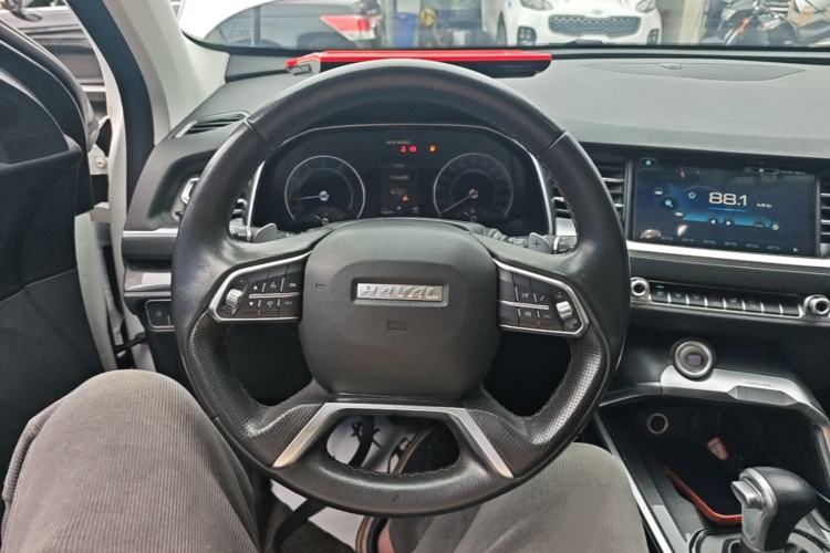 Used Haval H6 2017 Blue Label 1.5T Automatic Two-Wheel Drive ZhiShang Model Steering Wheel