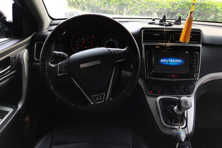 Used Haval H6 2017 Blue Label Sport Edition 1.5T Manual Two-Wheel Drive Elite Model Steering Wheel