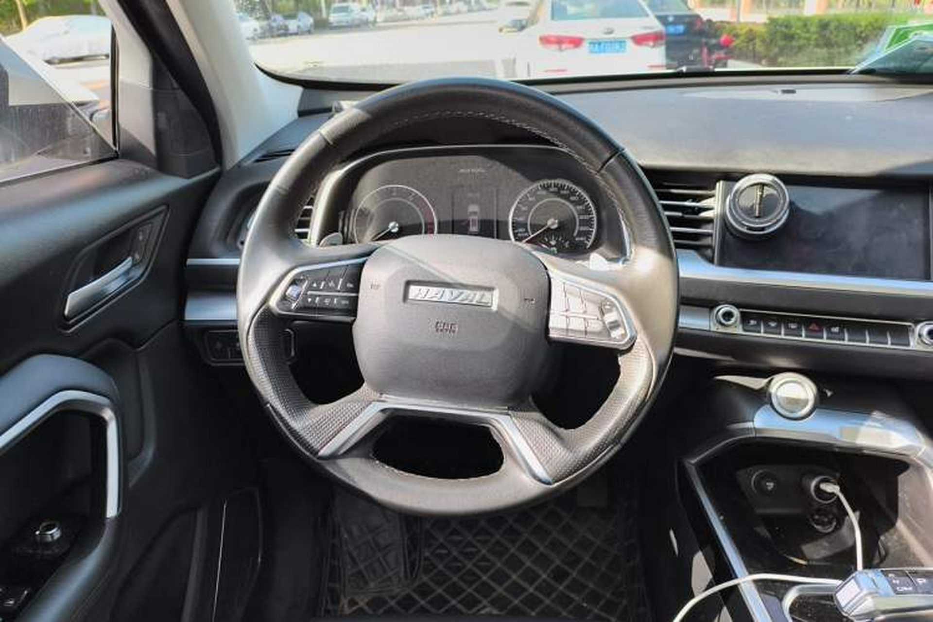 Used Haval H6 2017 Blue Label 2.0T Automatic Two-Wheel Drive Smart Edition Steering Wheel