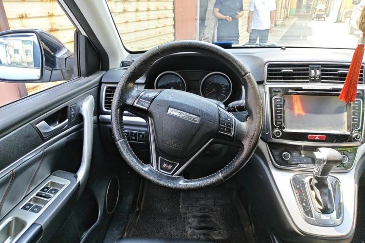 Used Haval H6 2017 Red-Label Sport Edition 1.5T Automatic Two-Wheel Drive Luxury Model Steering Wheel
