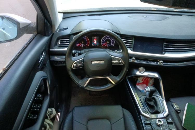 Used Haval H6 2017 Blue Label 1.5T Automatic Two-Wheel Drive ZhiShang Model Steering Wheel