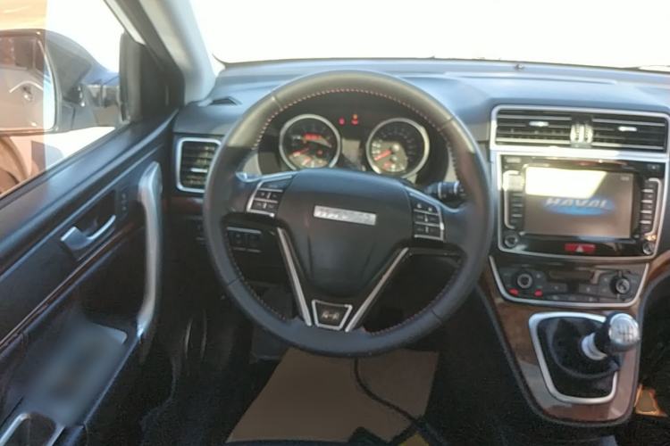 Used Haval H6 2017 Red-Label Sport Edition 1.5T Manual Two-Wheel Drive Elite Model Steering Wheel