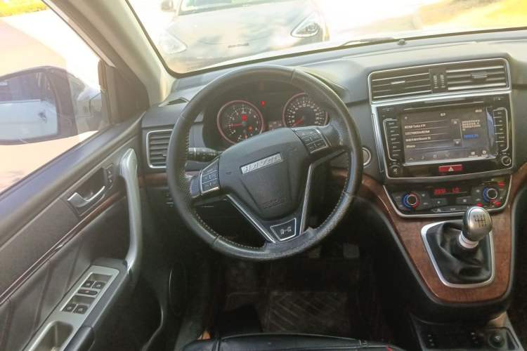 Used Haval H6 2017 Red-Label Sport Edition 1.5T Manual Two-Wheel Drive Elite Model Steering Wheel