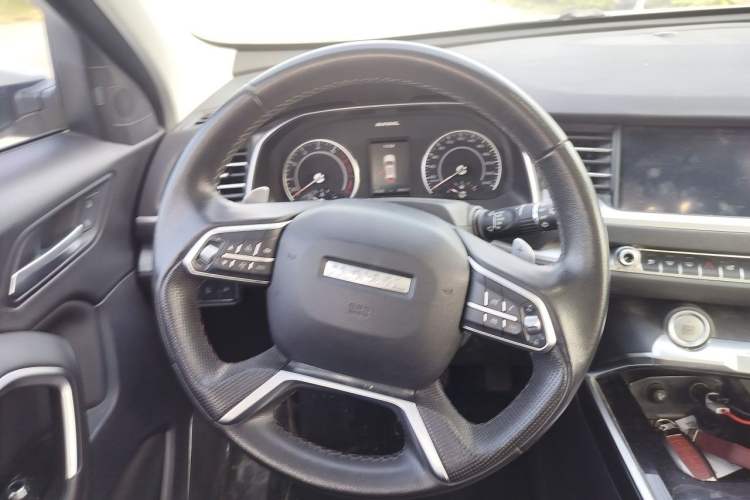 Used Haval H6 2017 Blue Label 2.0T Automatic Two-Wheel Drive Smart Edition Steering Wheel
