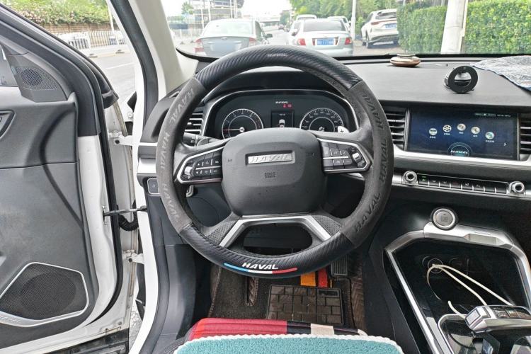 Used Haval H6 2017 Red Label 2.0T Automatic Two-Wheel Drive ZhiShang Model Steering Wheel