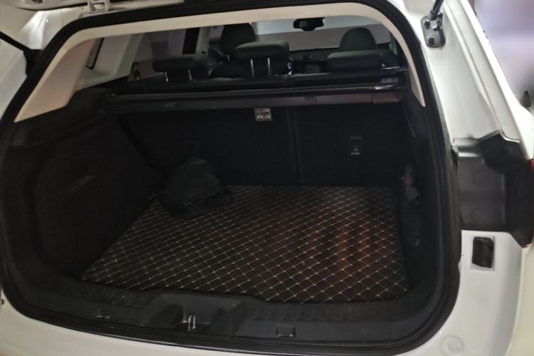 Used Haval H6 2017 Blue Label 2.0T Automatic Two-Wheel Drive Smart Edition Trunk