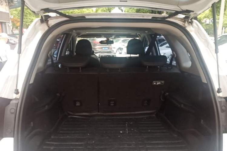 Used Haval H6 2017 Red-Label Sport Edition 1.5T Automatic Two-Wheel Drive Luxury Model Trunk