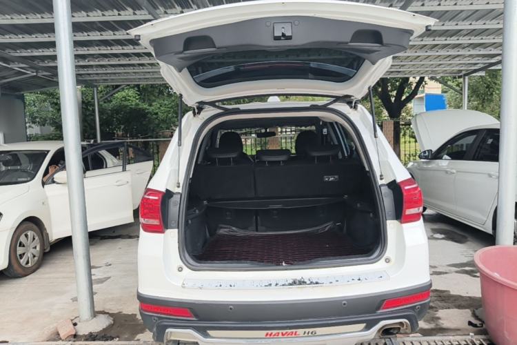 Used Haval H6 2017 Red-Label Sport Edition 1.5T Automatic Two-Wheel Drive Luxury Model Trunk