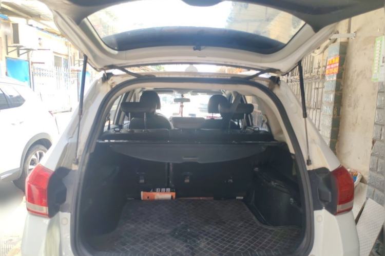 Used Haval H6 2017 Revised Blue-Label Sport Version 1.5T Automatic Two-Wheel Drive Luxury Trim Trunk