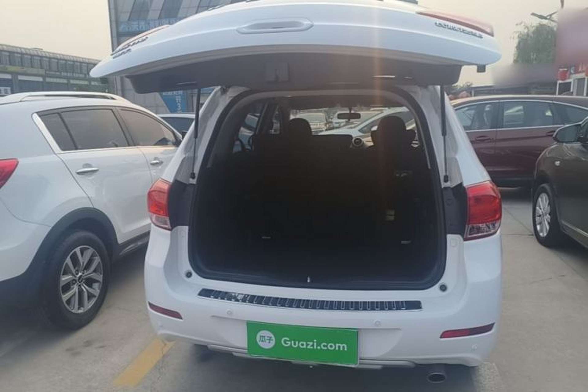 Used Haval H6 2017 Classic Edition 1.5T Manual Two-Wheel Drive Value Model Trunk